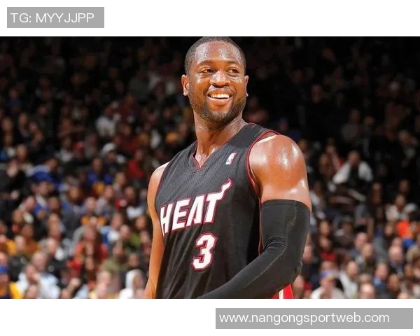 弗莱认为米切尔得分能力超韦德但韦德在综合表现上更胜一筹